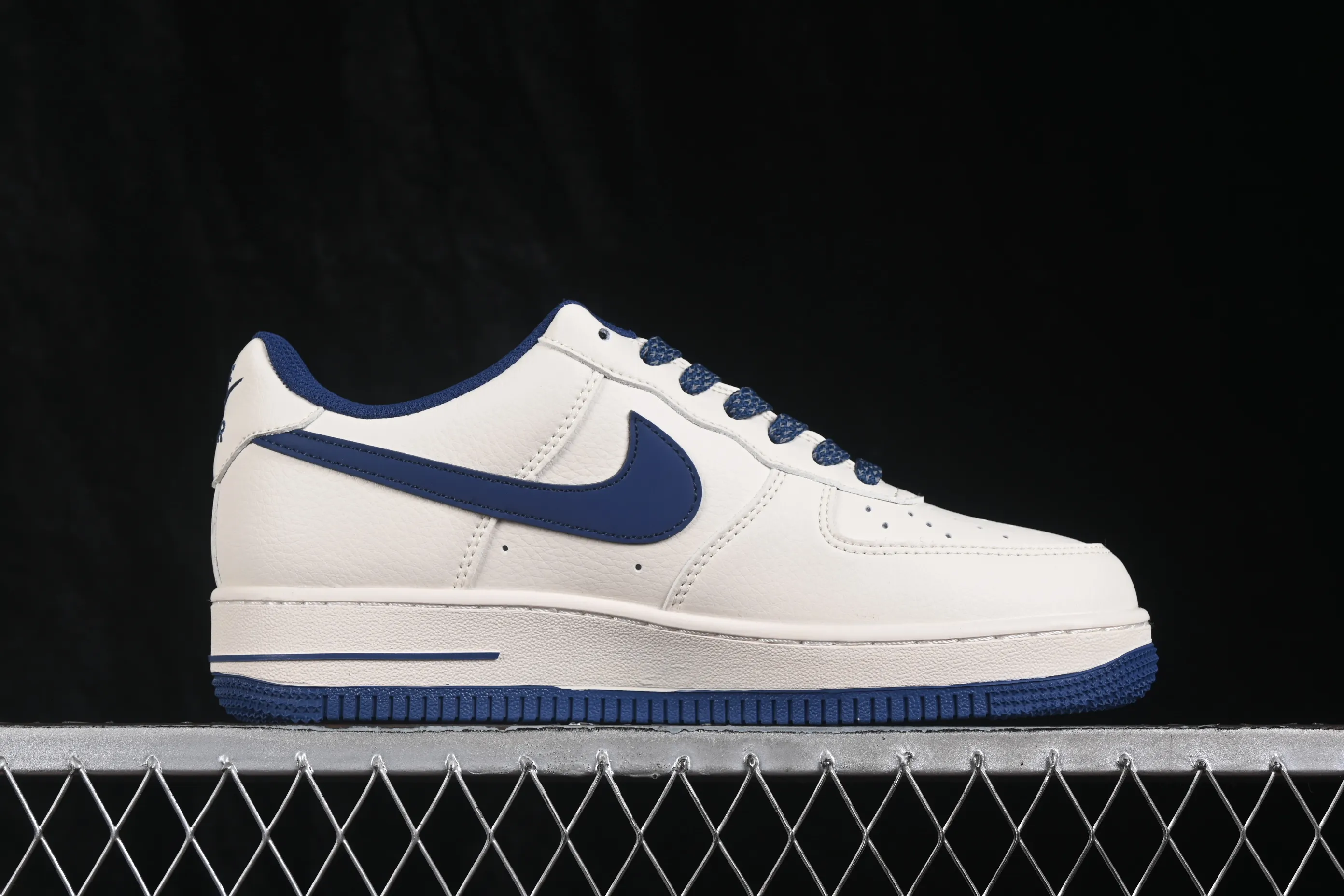 All categories Nk Air Force 1 Air Force series Nk Air Force 1 Low Air Force low-top Nike Air Force 1'07 Low joint model Air Force 1 low-top casual sneakers JP8028-075